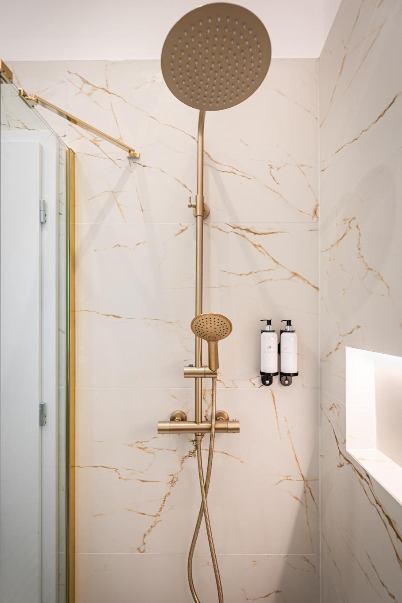 K51 - Kiraly Boutique Residence - Best Location By Bqa 布达佩斯 外观 照片